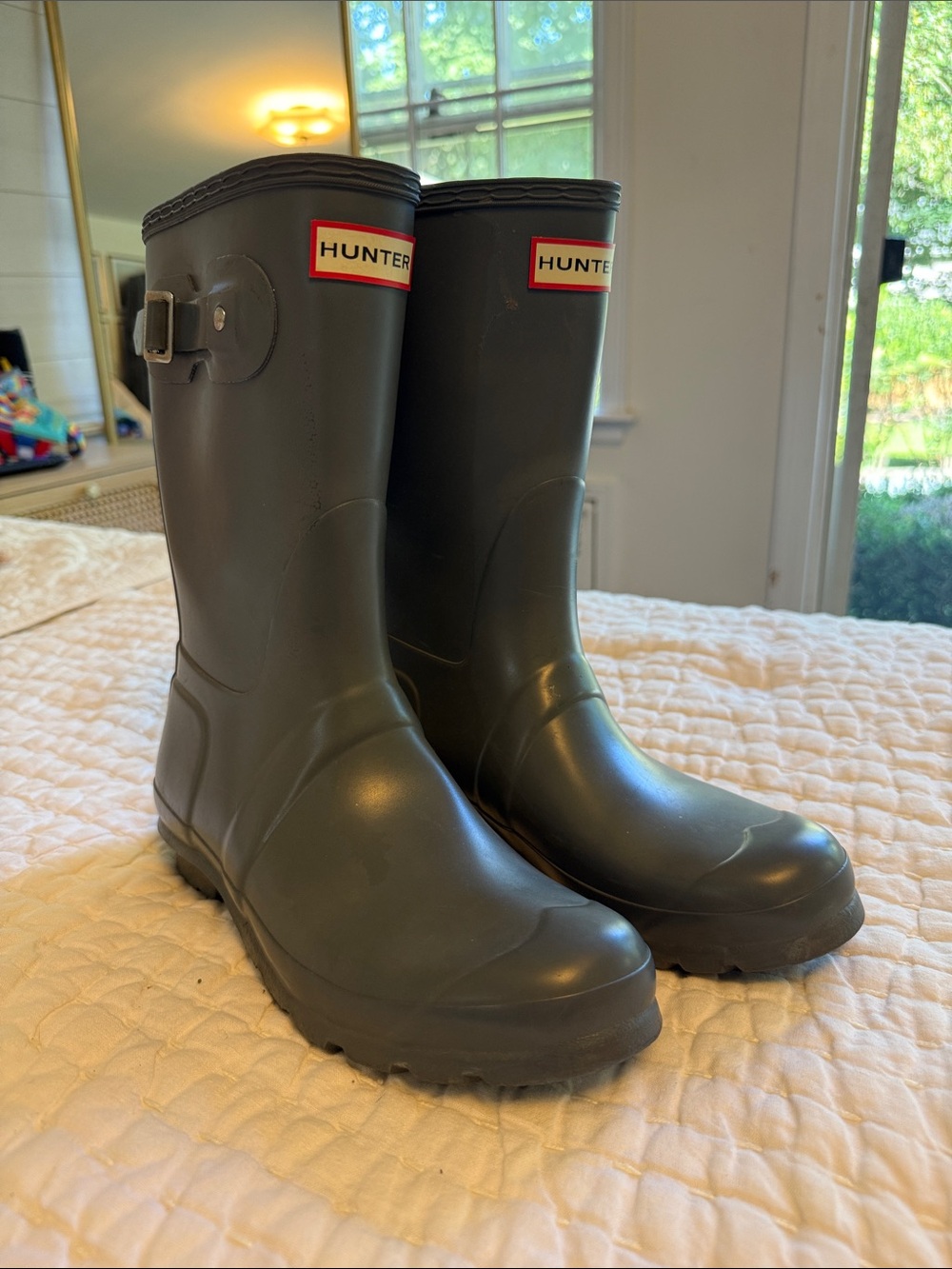 Women’s short hunter boots gray